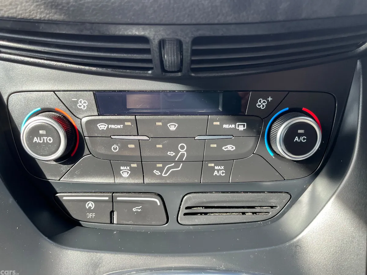 Ford Kuga SUV, Diesel, 2017, Red