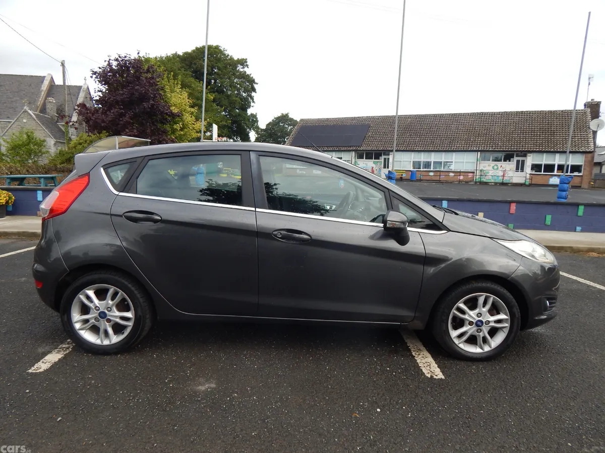 Ford Fiesta Hatchback, Diesel, 2016, Grey