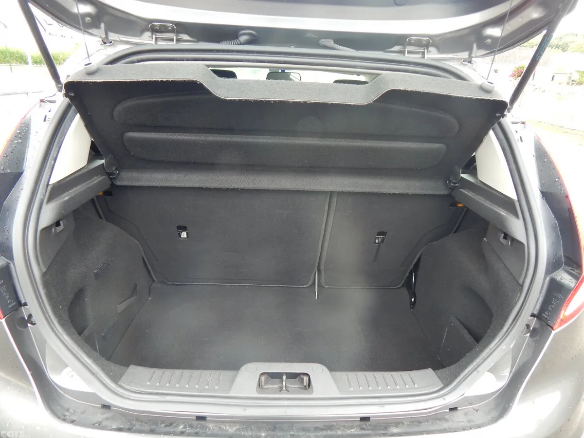 Ford Fiesta Hatchback, Diesel, 2016, Grey