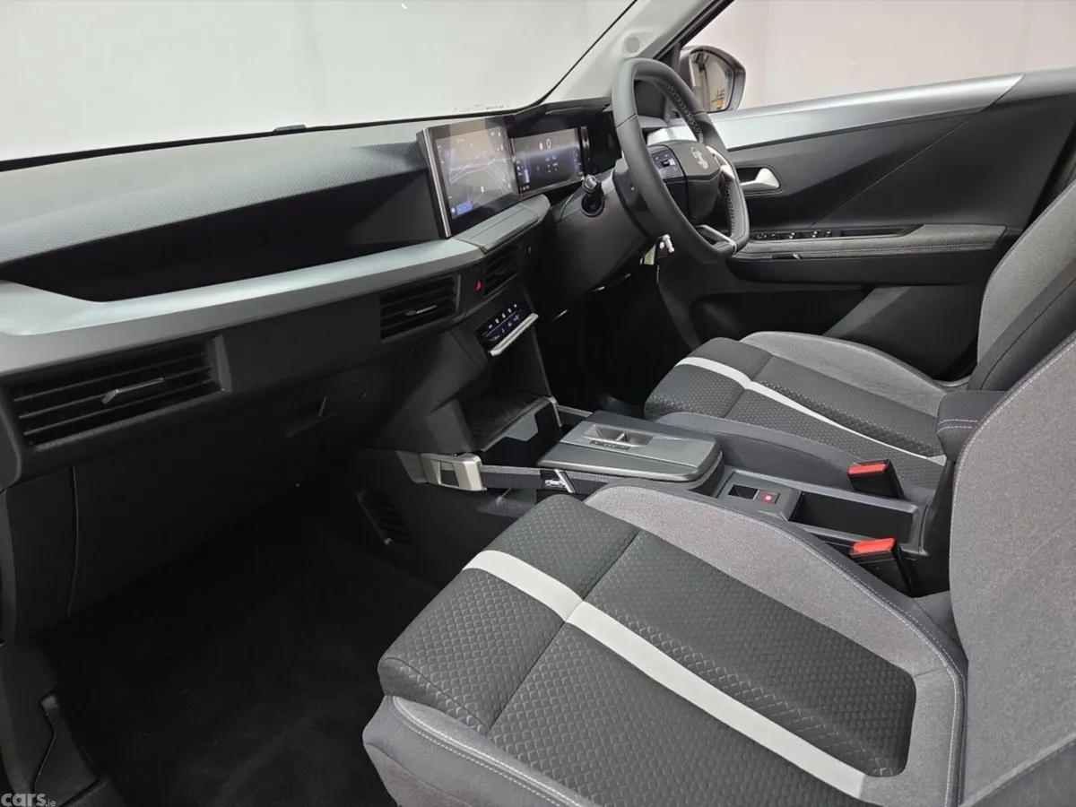 Vauxhall Frontera SUV, Electric, 2025, Grey