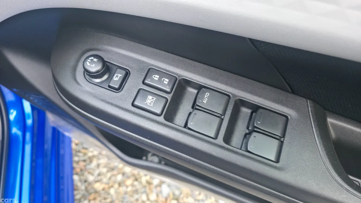 Suzuki Swift Hatchback, Petrol Hybrid, 2024, Blue