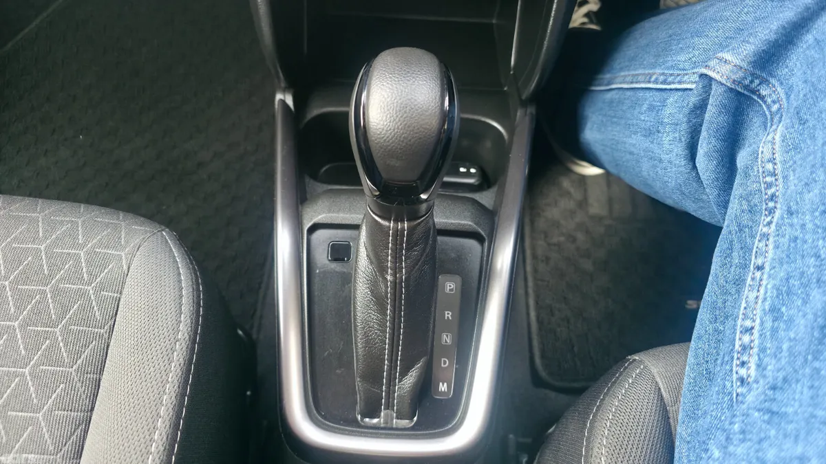 Suzuki Swift Hatchback, Petrol Hybrid, 2024, Blue
