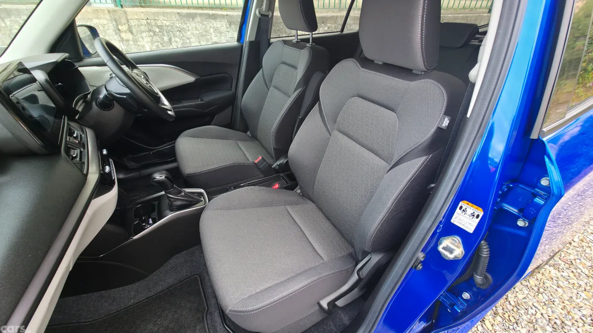 Suzuki Swift Hatchback, Petrol Hybrid, 2024, Blue