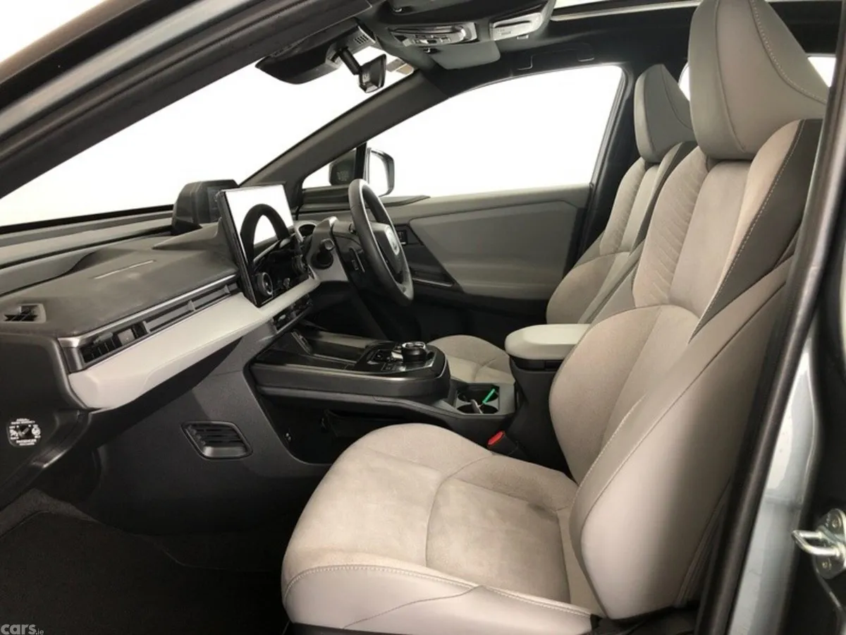 Toyota C-HR Estate, Electric, 2026, Green