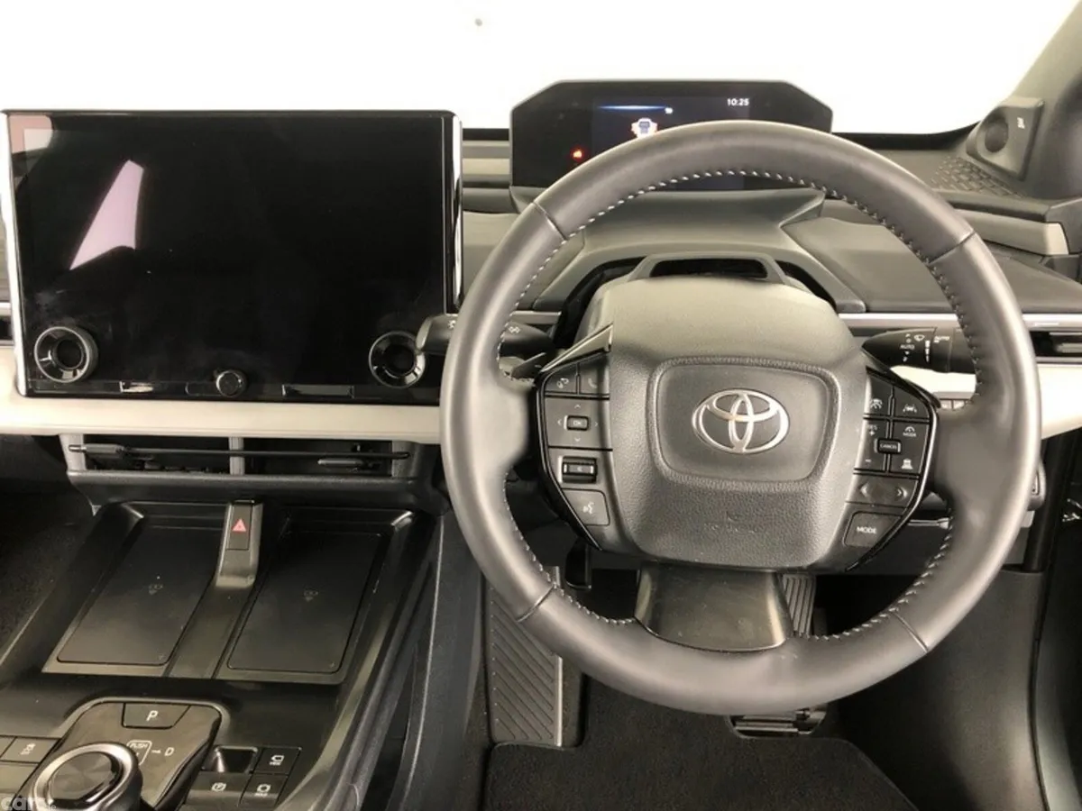 Toyota C-HR Estate, Electric, 2026, Green