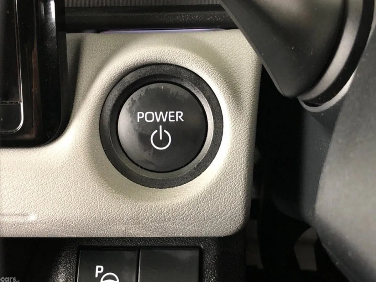 Toyota C-HR Estate, Electric, 2026, Green