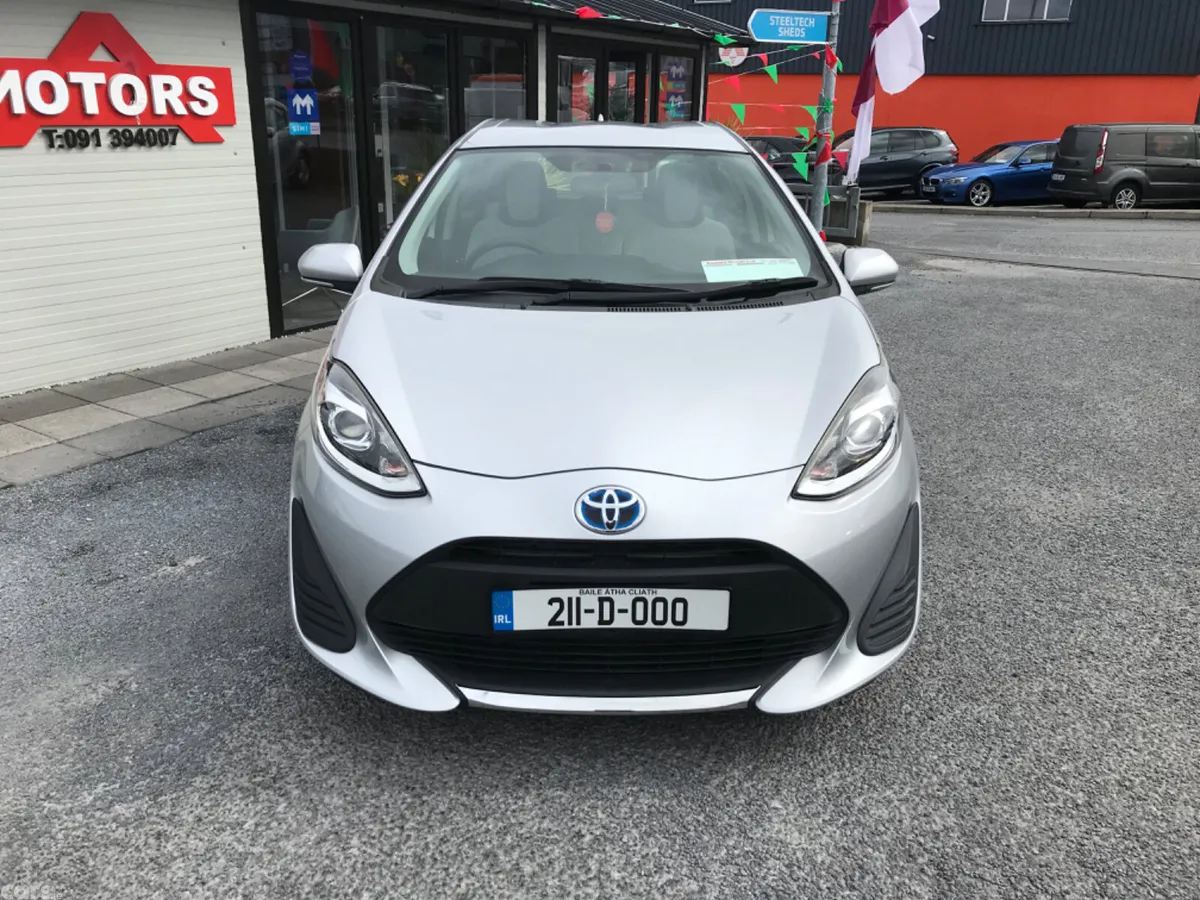 Toyota Aqua Hatchback, Petrol Hybrid, 2021, Silver