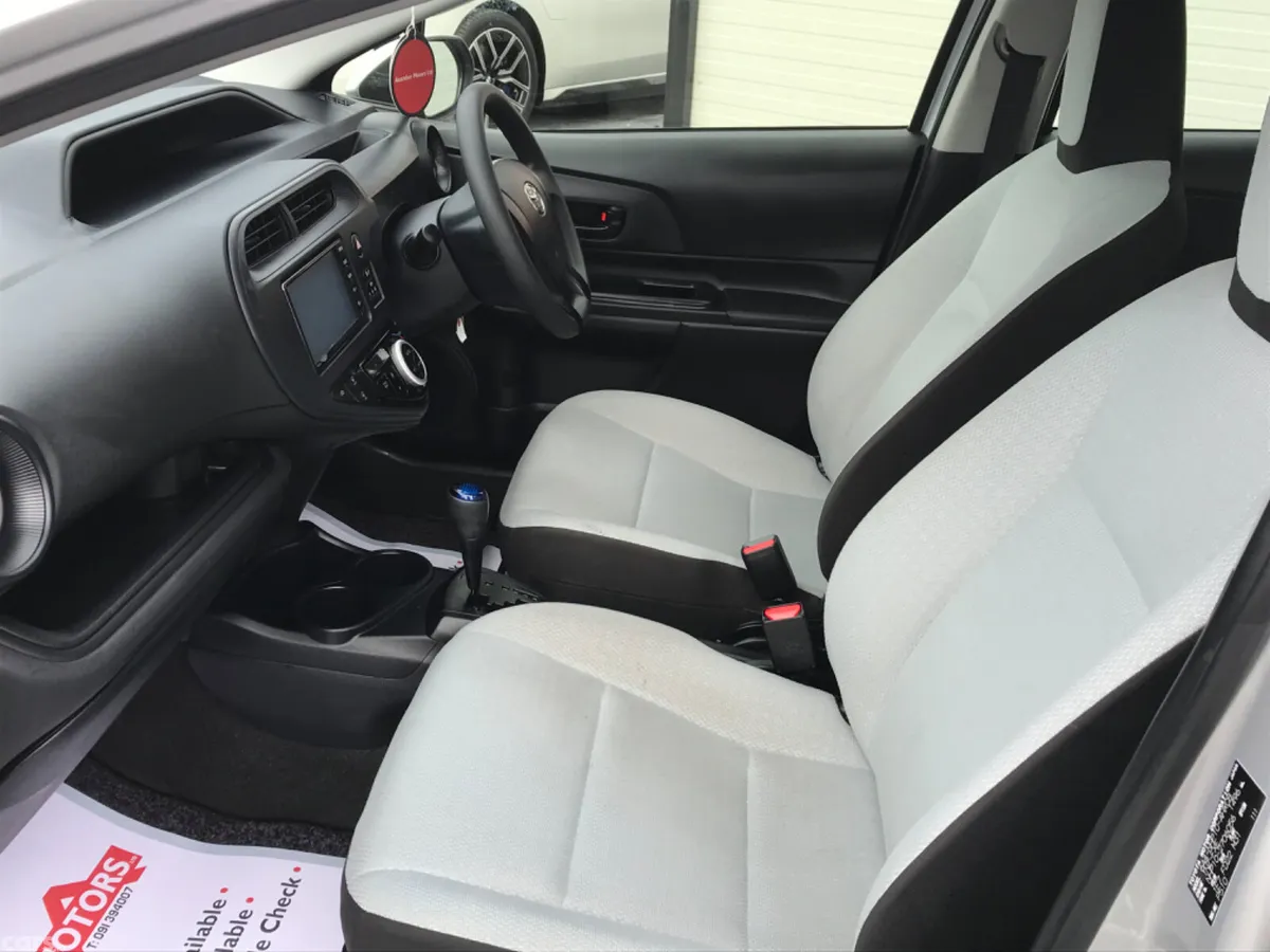 Toyota Aqua Hatchback, Petrol Hybrid, 2021, Silver