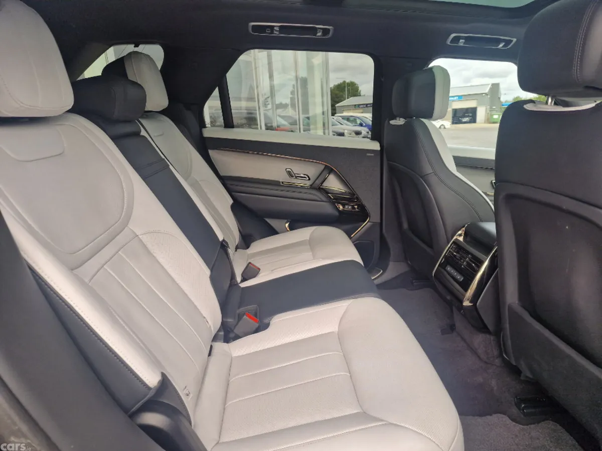 Land Rover Range Rover Sport Estate, Petrol Plug-in Hybrid, 2024, Black