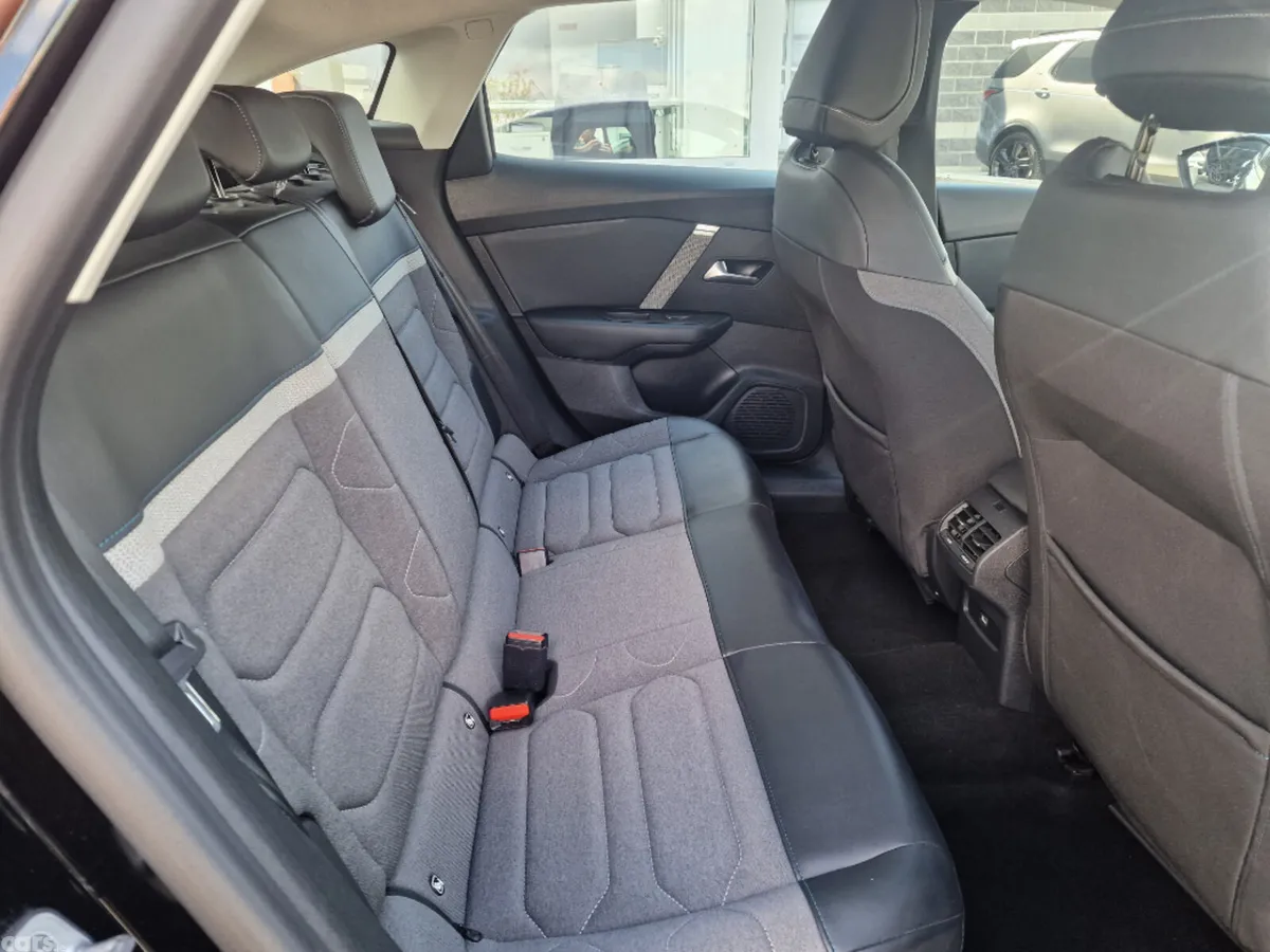 Citroen C4 Hatchback, Petrol, 2022, Black
