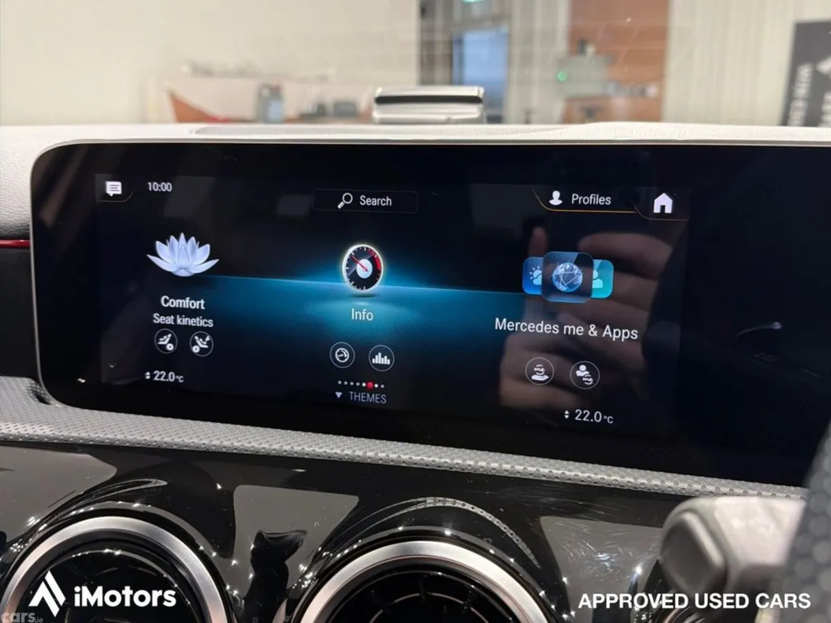 Mercedes-Benz A-Class Hatchback, Petrol, 2019, White