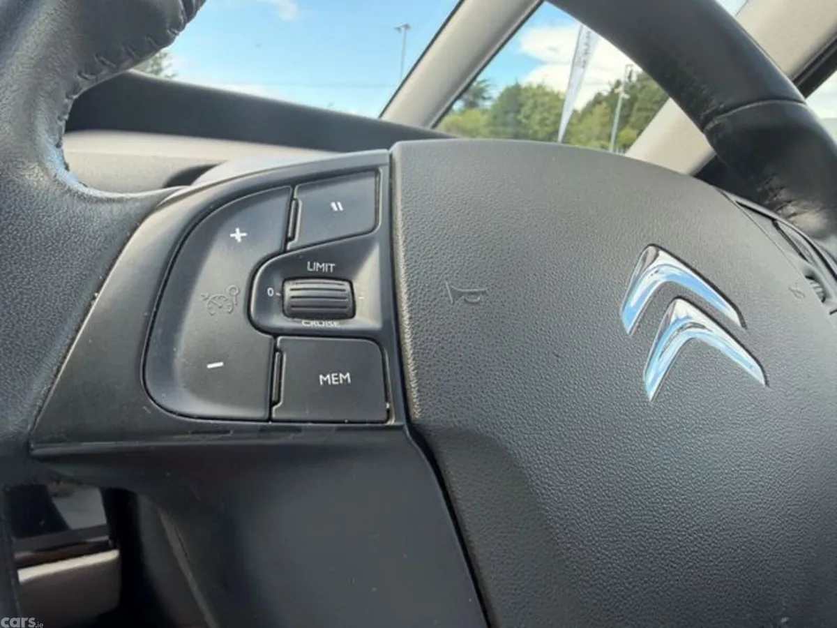 Citroen Grand C4 Picasso MPV, Petrol, 2019, White