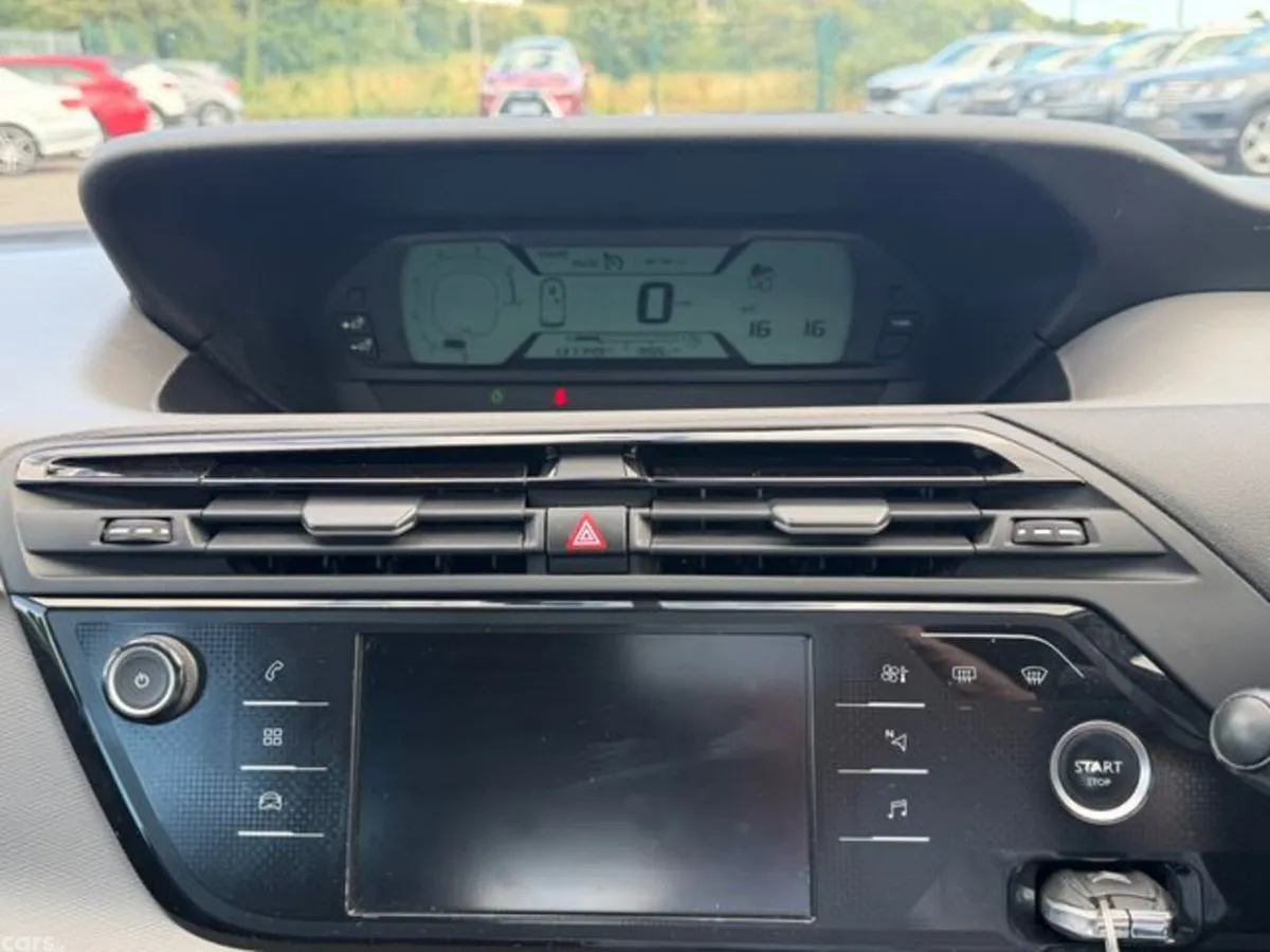 Citroen Grand C4 Picasso MPV, Petrol, 2019, White