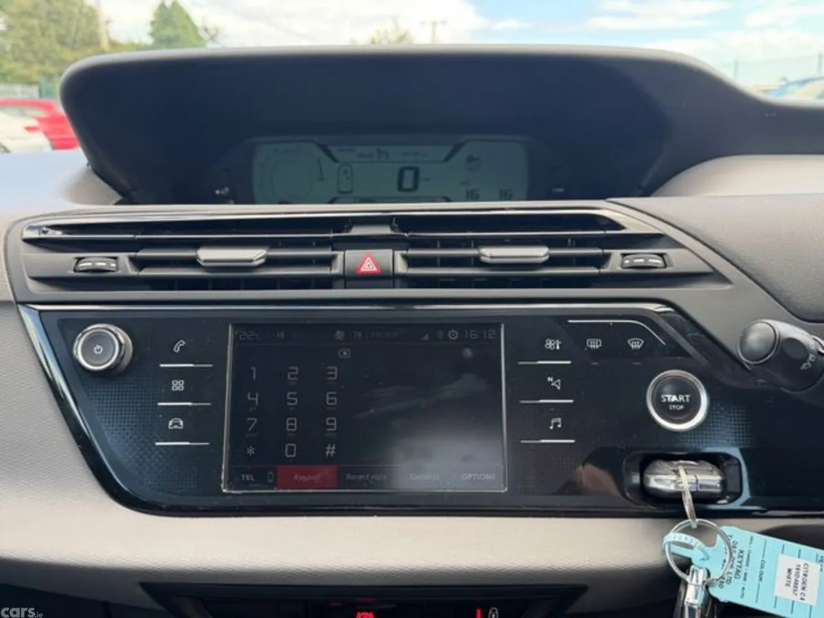 Citroen Grand C4 Picasso MPV, Petrol, 2019, White