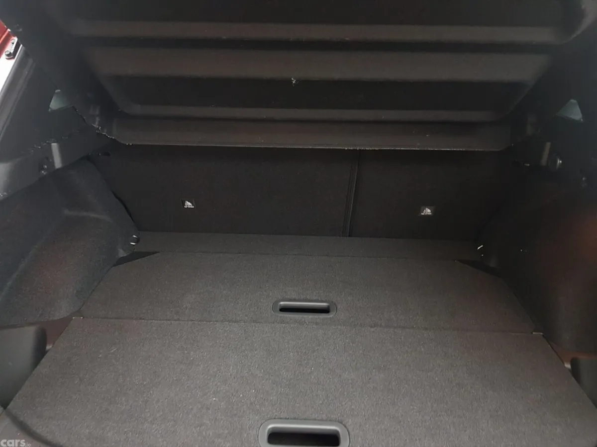 Nissan Qashqai MPV, Petrol Hybrid, 2025, Red