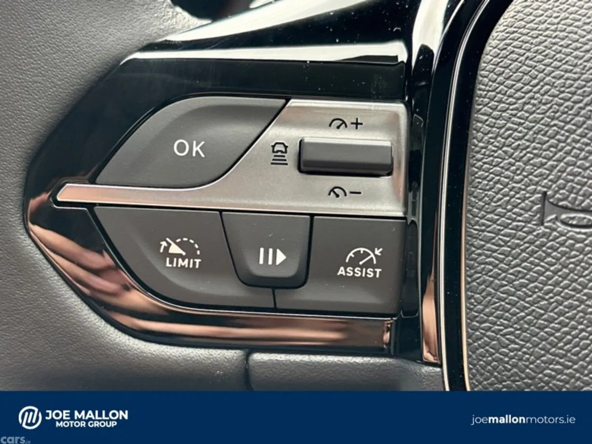 Peugeot 308 Hatchback, Petrol Hybrid, 2026, Red