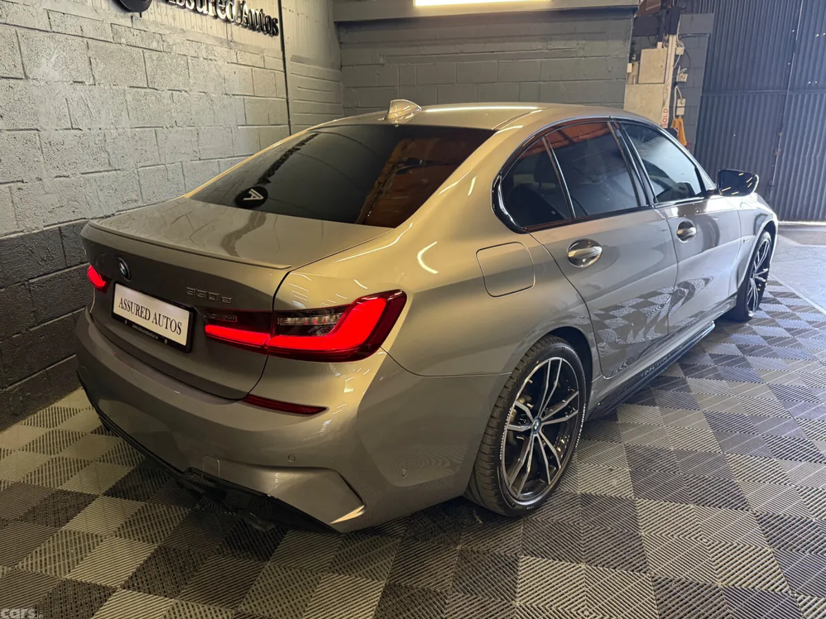 BMW 3-Series Saloon, Petrol Plug-in Hybrid, 2022, Grey