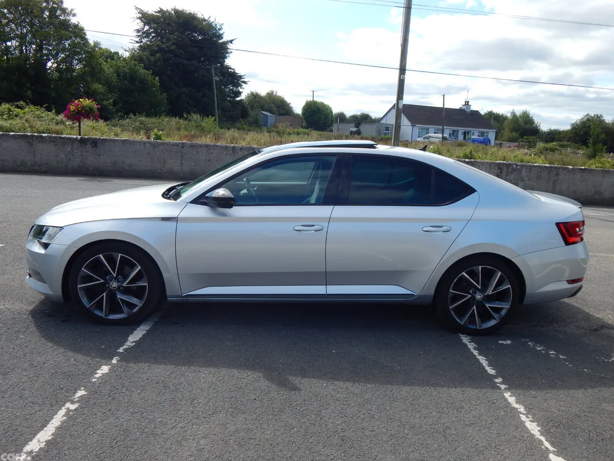 Skoda Superb Saloon, Diesel, 2019, Grey