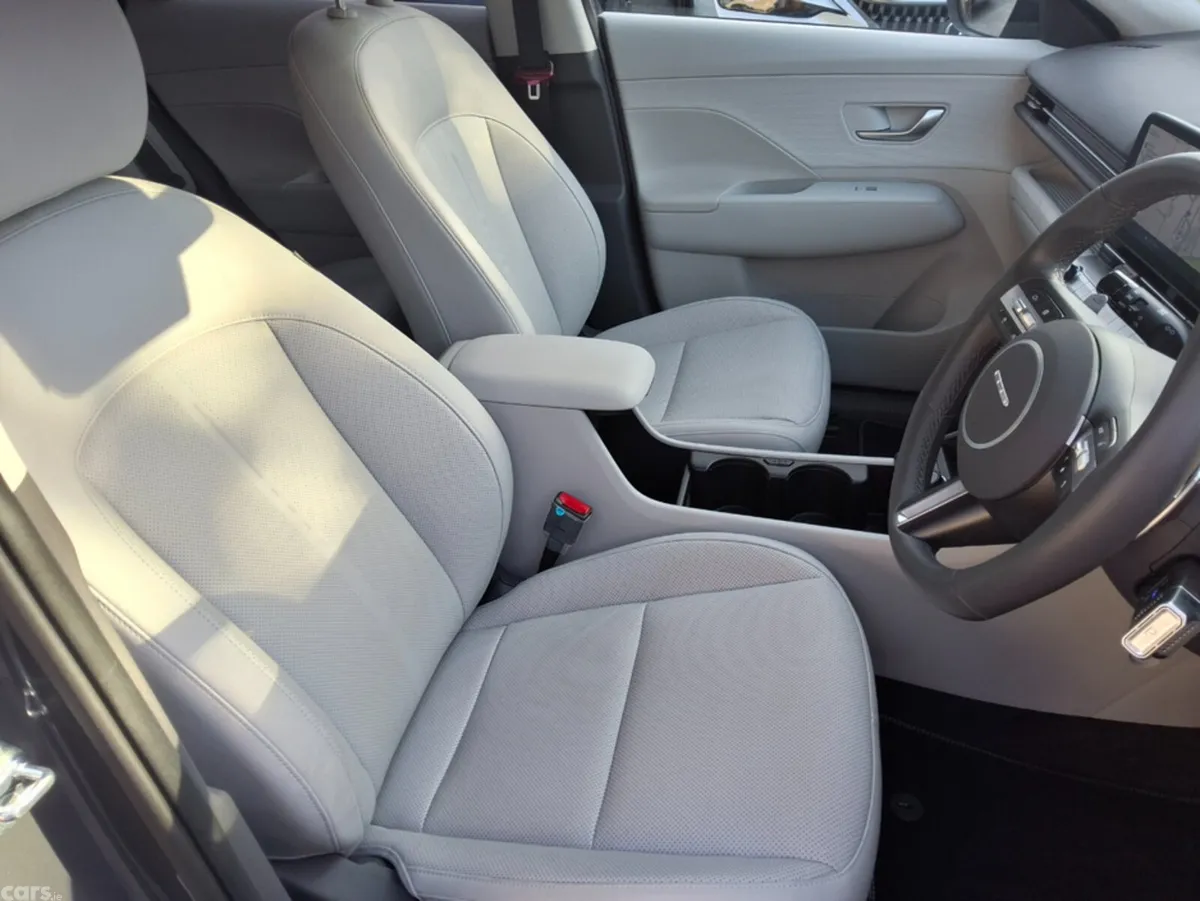 Hyundai KONA SUV, Electric, 2026, Grey