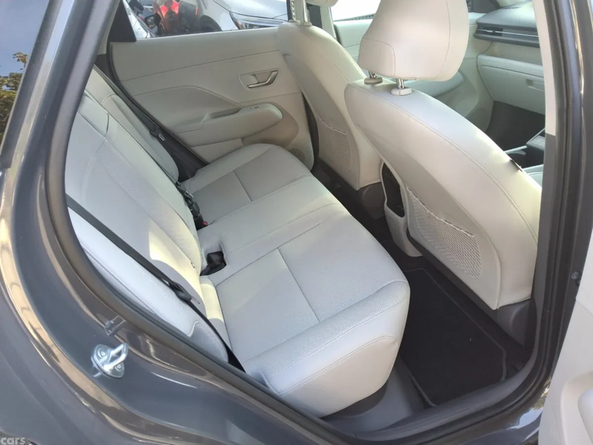 Hyundai KONA SUV, Electric, 2026, Grey