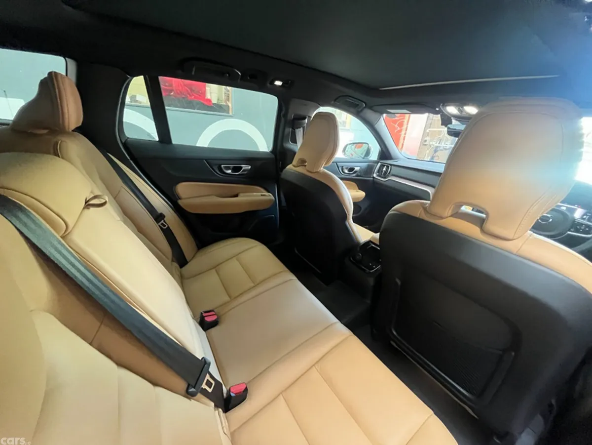 Volvo V60 Estate, Petrol Hybrid, 2024, Black