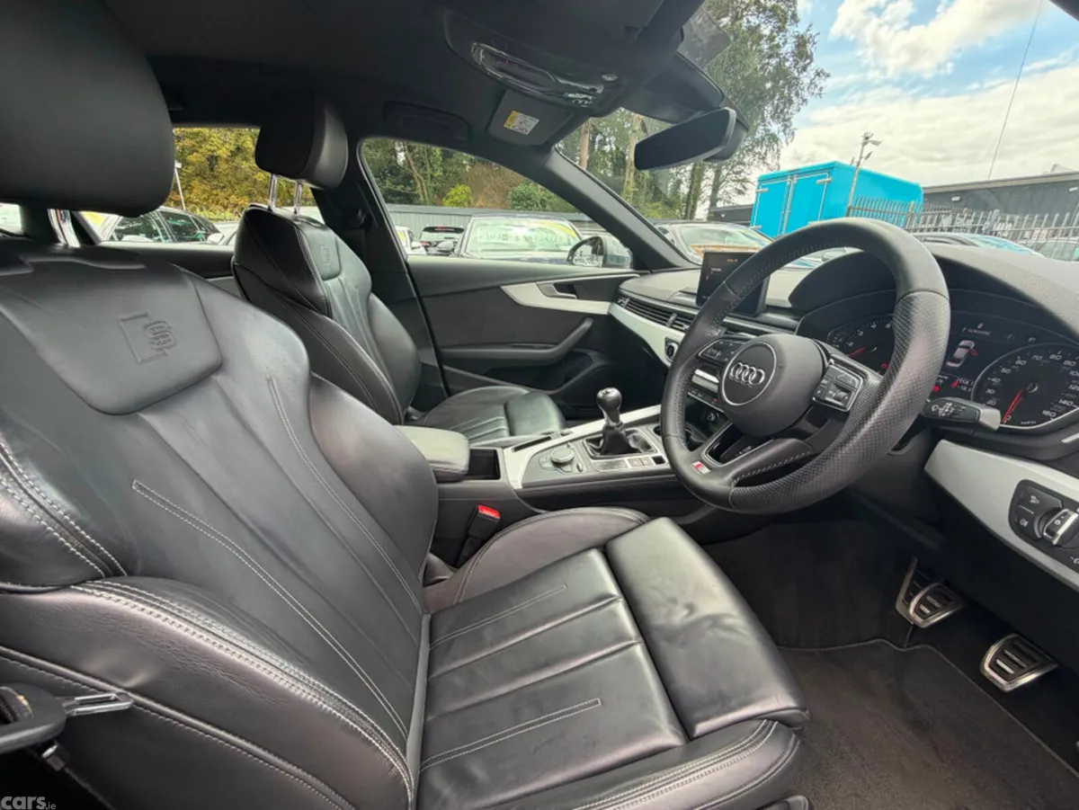 Audi A4 Saloon, Petrol, 2019, Grey