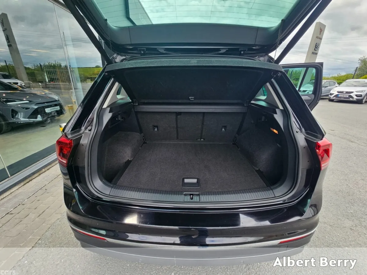 Volkswagen Tiguan SUV, Diesel, 2020, Black