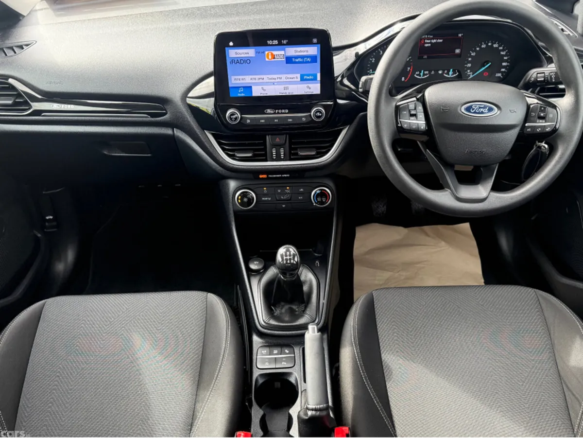 Ford Fiesta Hatchback, Petrol, 2023, Blue