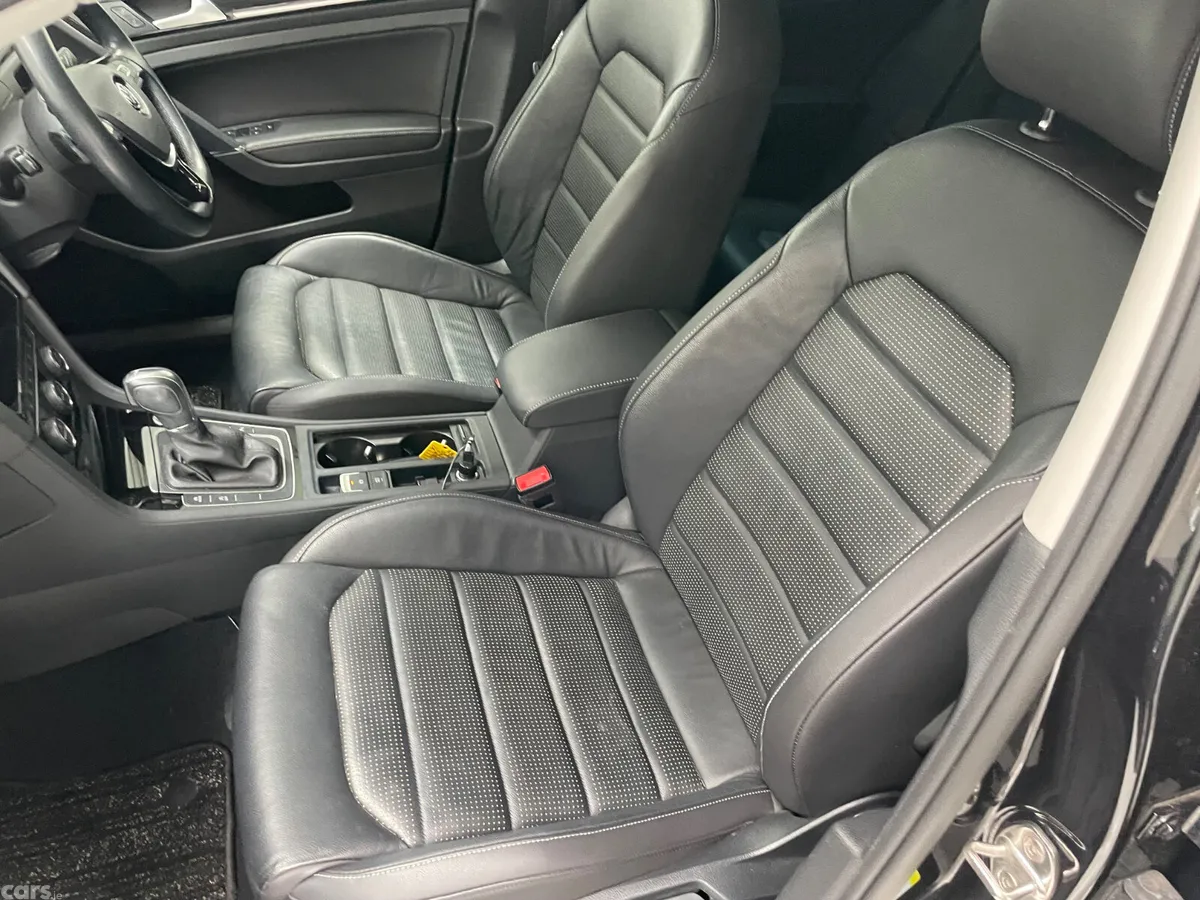 Volkswagen Golf Hatchback, Petrol, 2019, Black