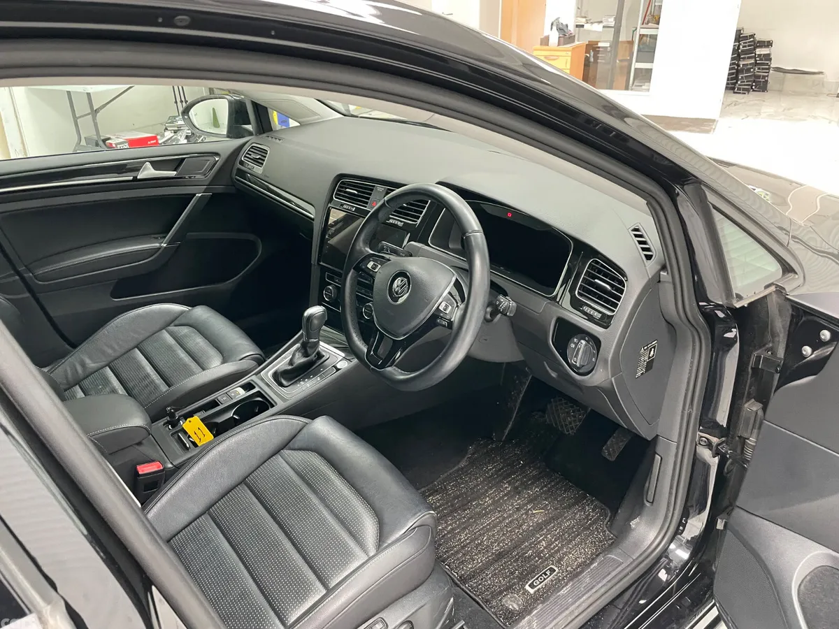 Volkswagen Golf Hatchback, Petrol, 2019, Black
