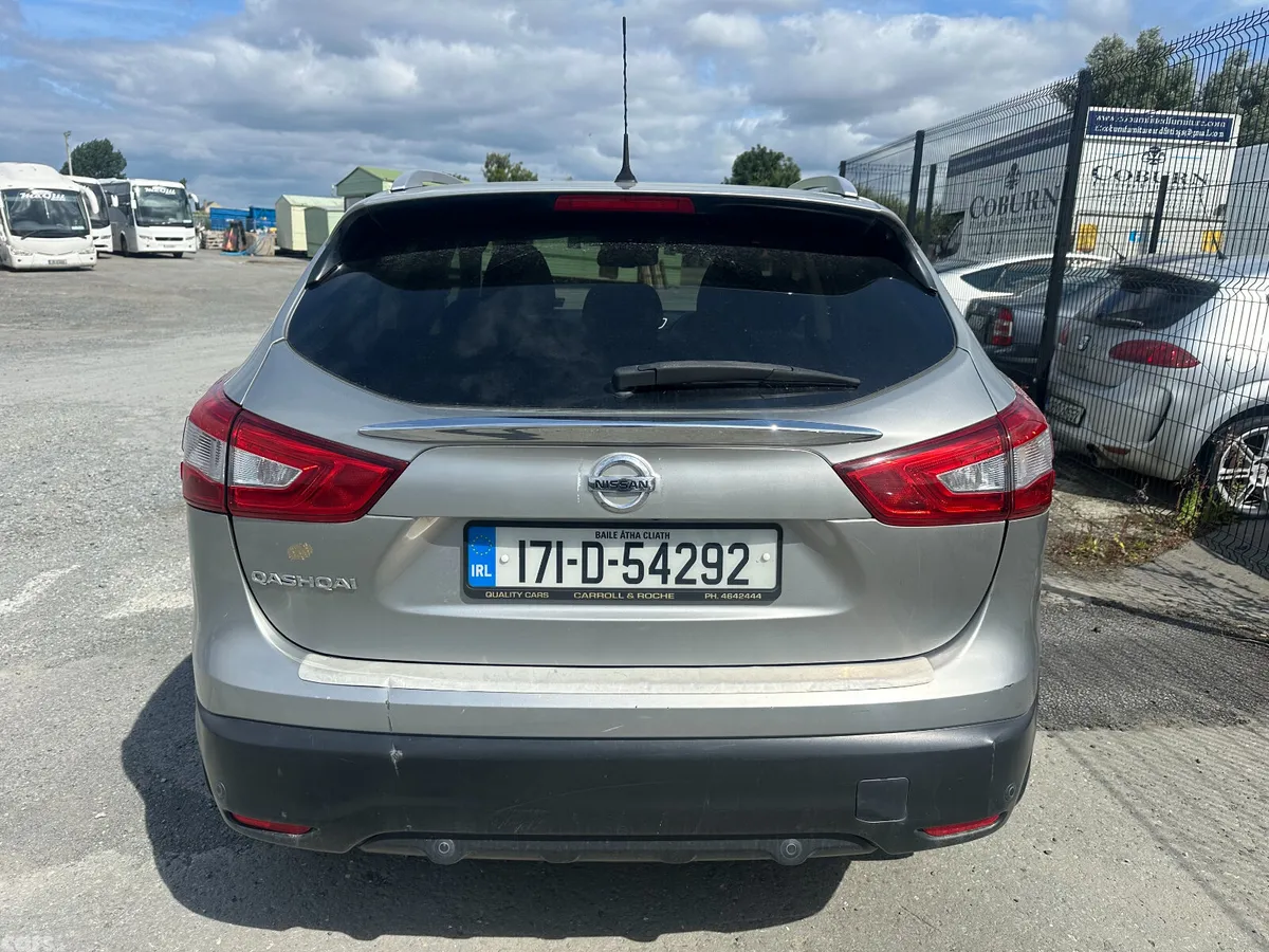 Nissan Qashqai SUV, Petrol, 2017, Silver