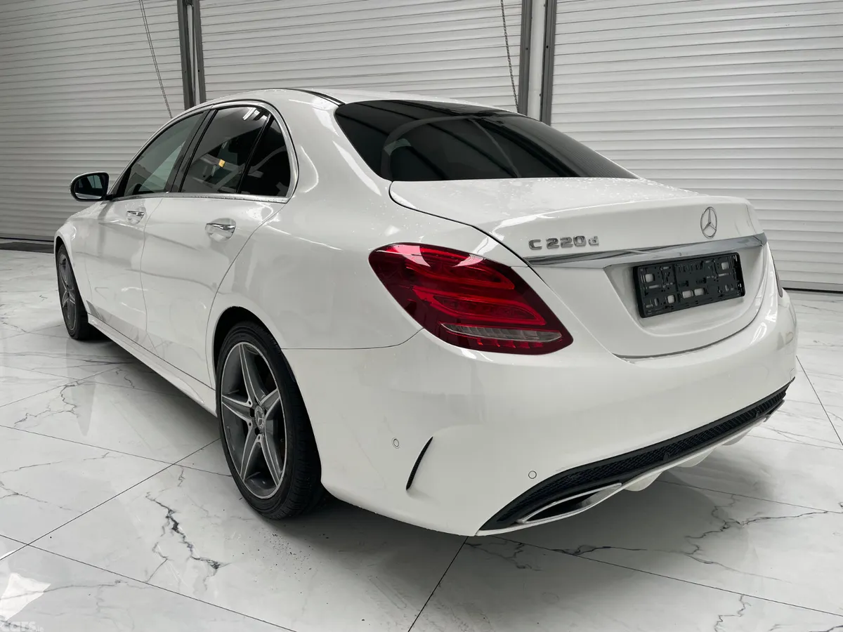 Mercedes-Benz 220 Saloon, Diesel, 2018, White