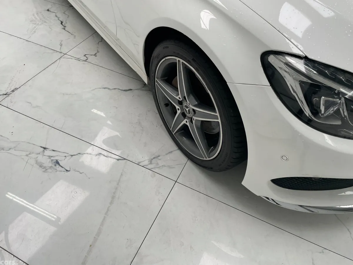 Mercedes-Benz 220 Saloon, Diesel, 2018, White