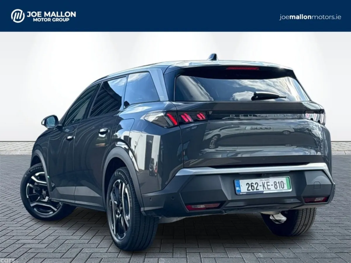 Peugeot 5008 MPV, Electric, 2026, Grey