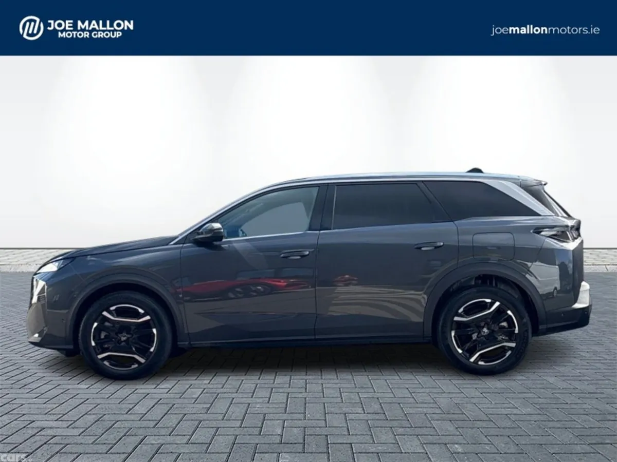 Peugeot 5008 MPV, Electric, 2026, Grey
