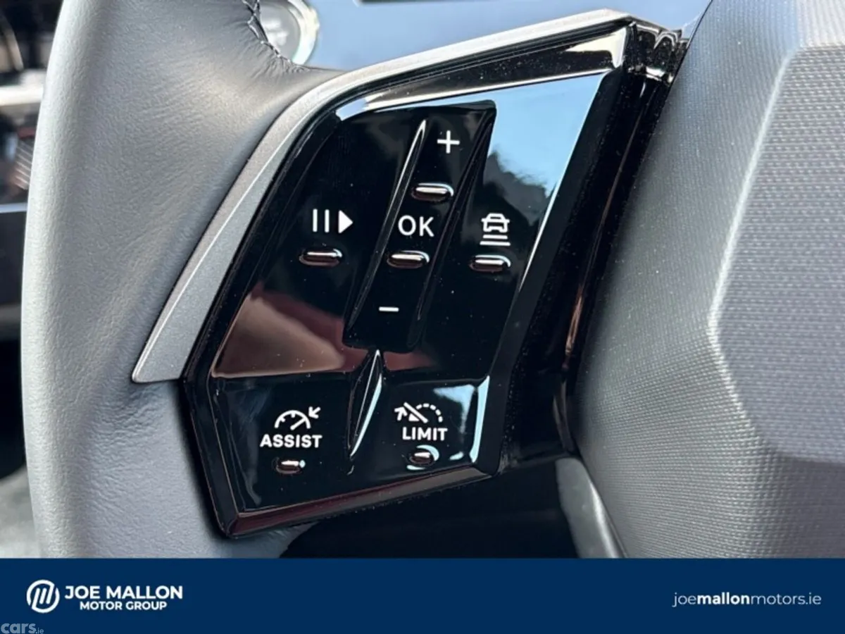 Peugeot 5008 MPV, Electric, 2026, Grey