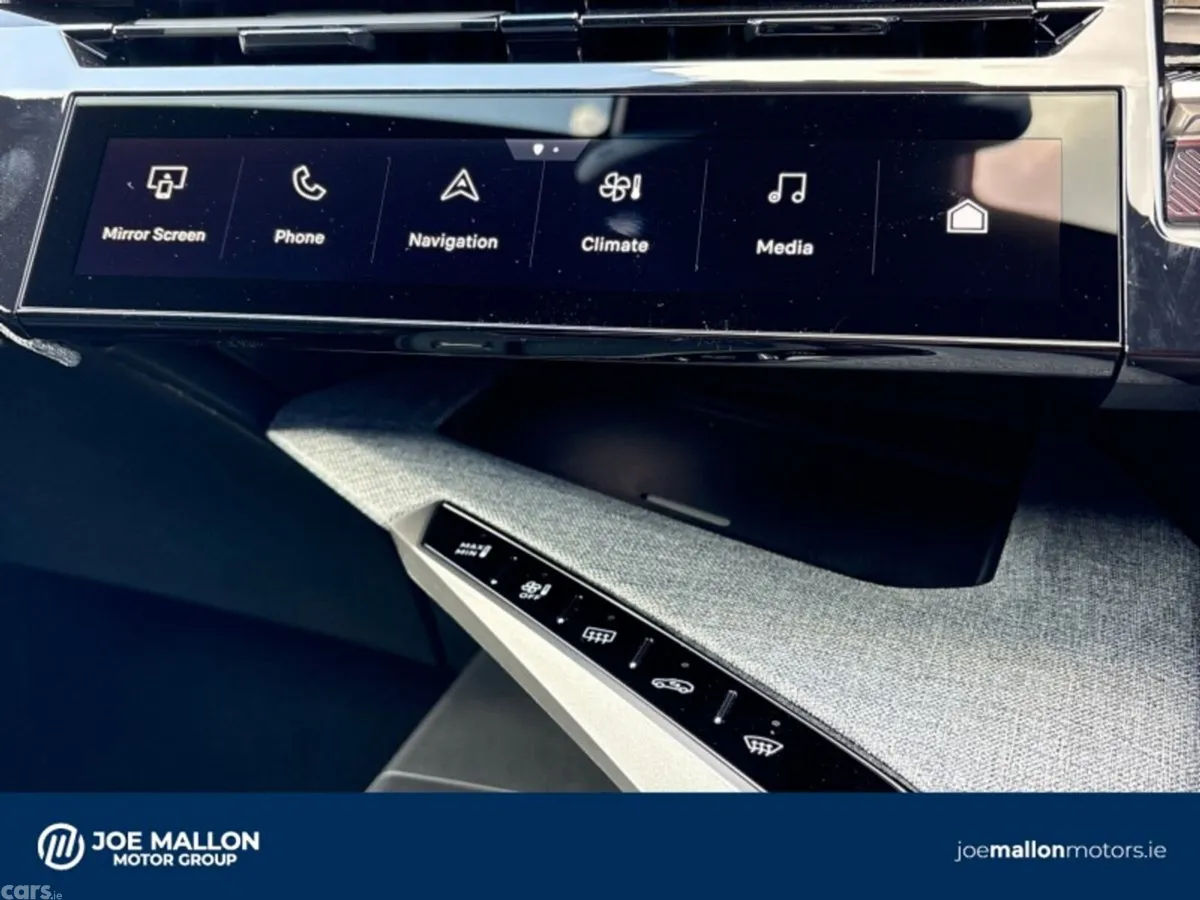 Peugeot 5008 MPV, Electric, 2026, Grey