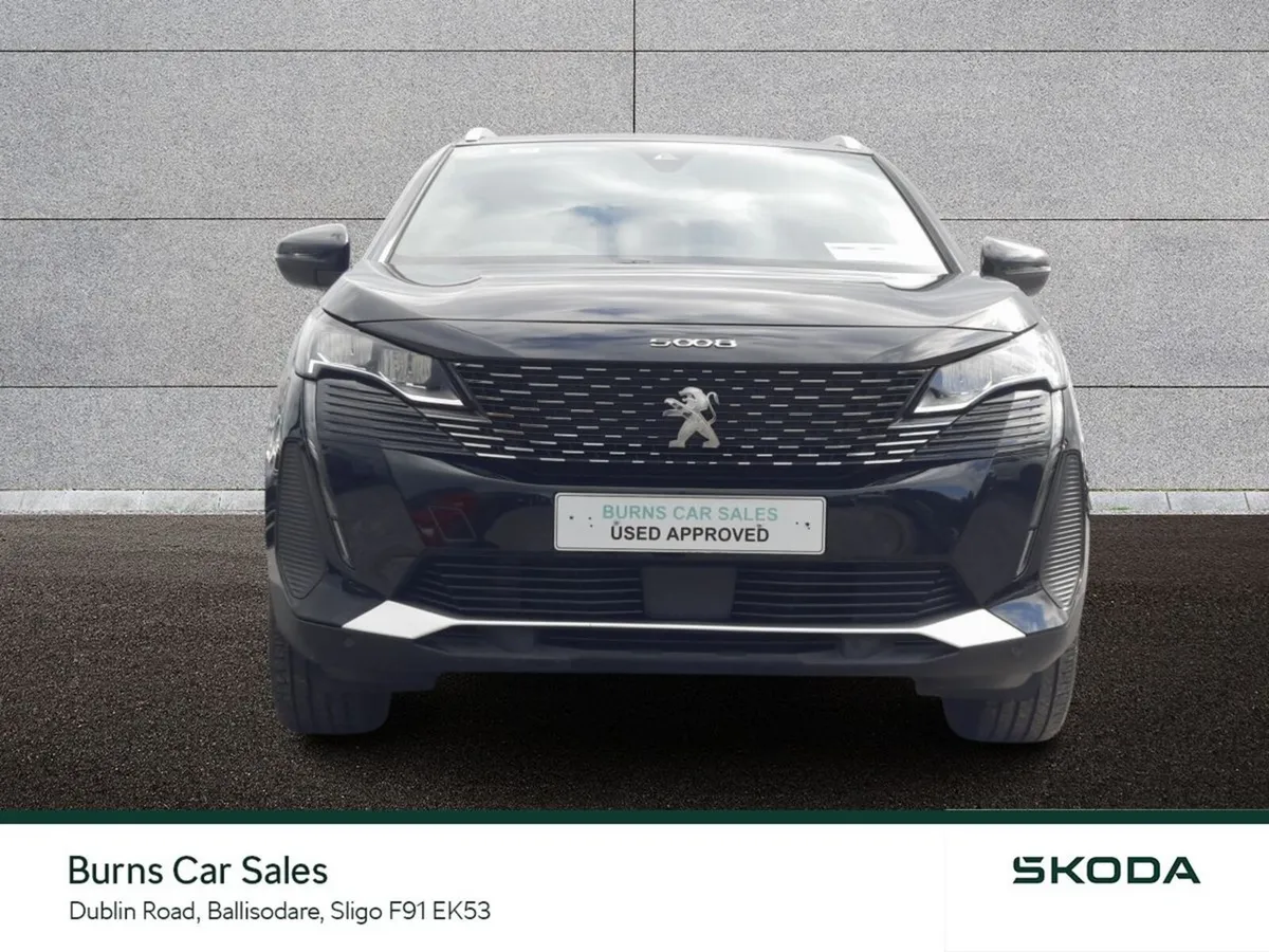 Peugeot 5008 MPV, Diesel, 2024, Black