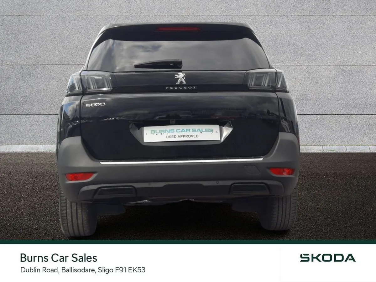 Peugeot 5008 MPV, Diesel, 2024, Black