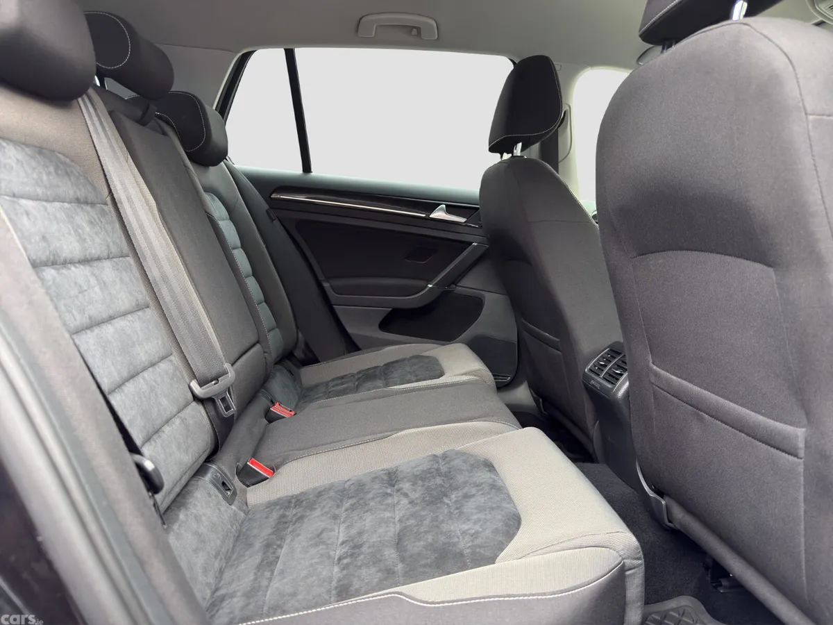 Volkswagen Golf Hatchback, Petrol, 2016, Black