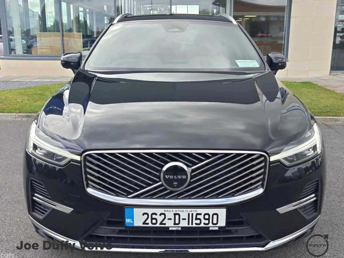 Volvo XC60 SUV, Petrol Plug-in Hybrid, 2026, Black