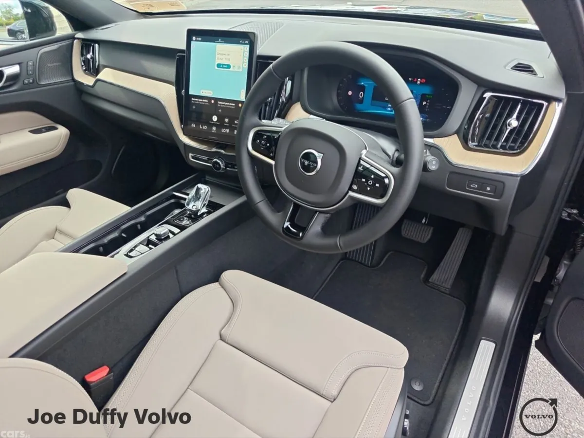 Volvo XC60 SUV, Petrol Plug-in Hybrid, 2026, Black