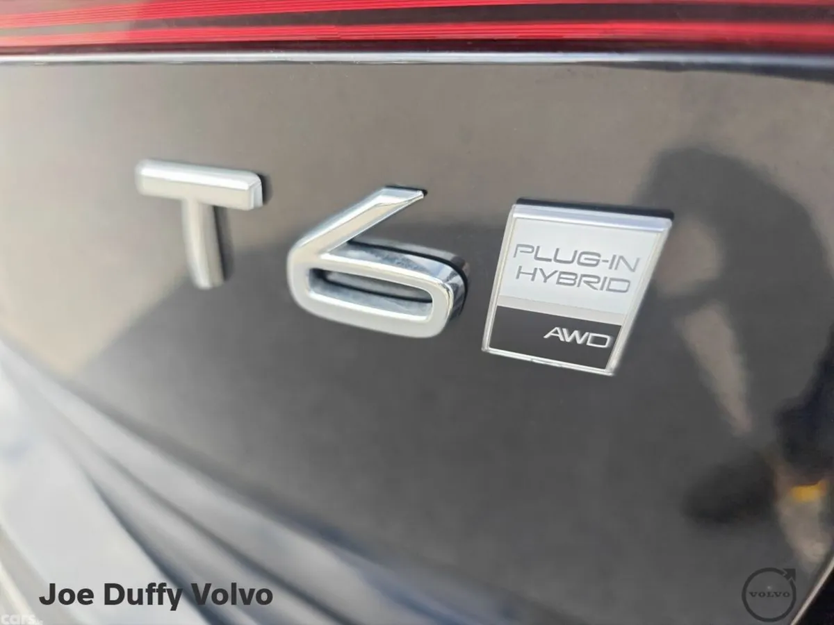 Volvo XC60 SUV, Petrol Plug-in Hybrid, 2026, Black
