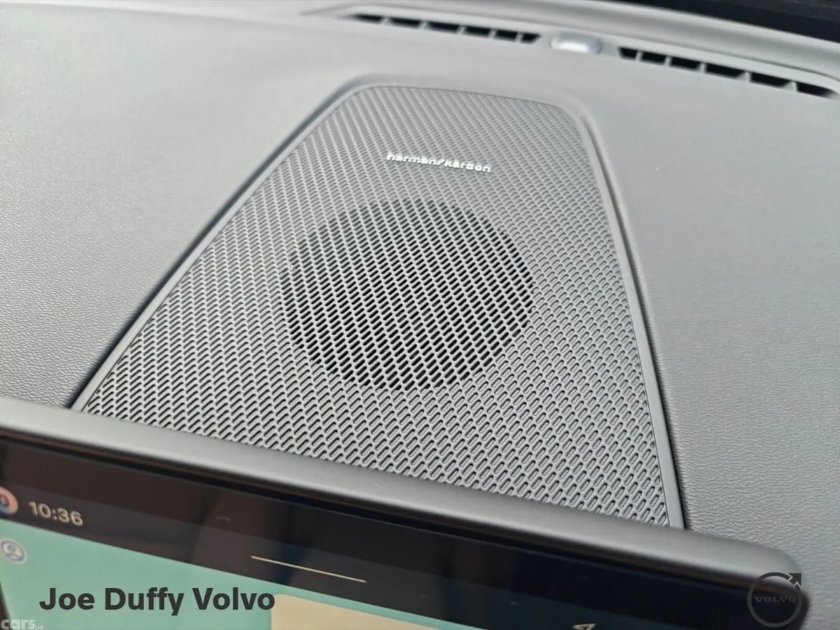Volvo XC60 SUV, Petrol Plug-in Hybrid, 2026, Black