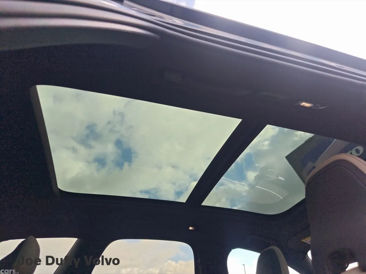 Volvo XC60 SUV, Petrol Plug-in Hybrid, 2026, Black