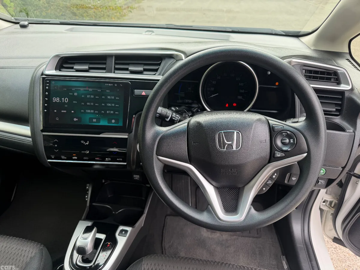 Honda Fit Hatchback, Petrol Hybrid, 2019, White