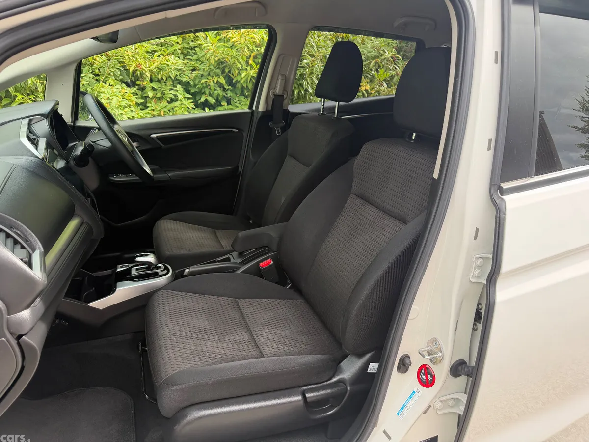 Honda Fit Hatchback, Petrol Hybrid, 2019, White