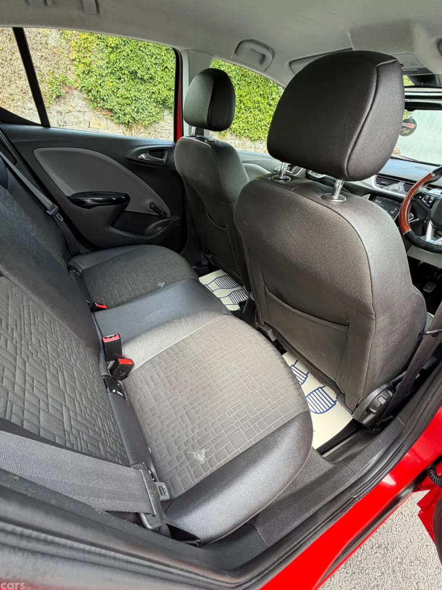 Opel Corsa Hatchback, Diesel, 2017, Red