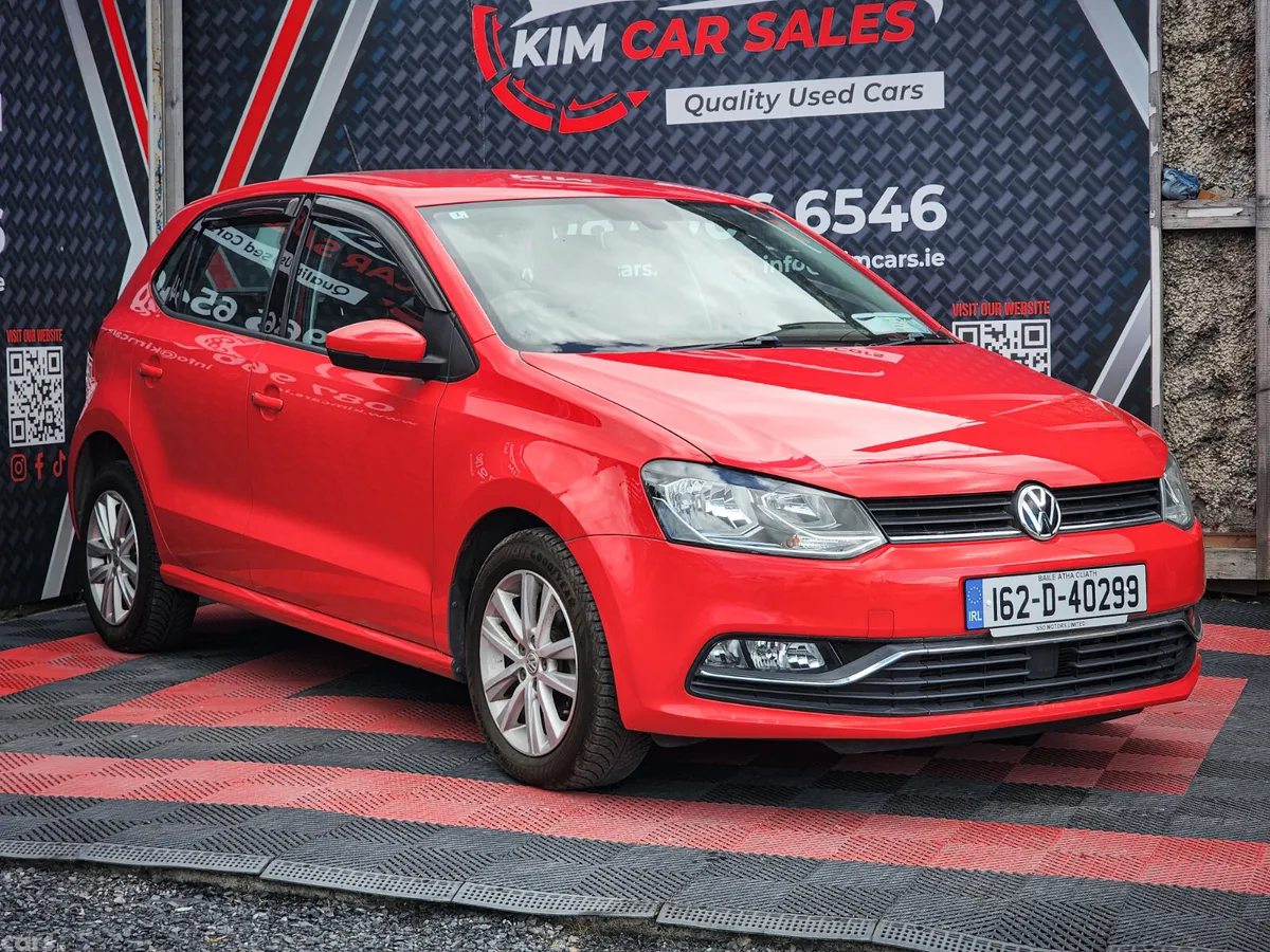 Volkswagen Polo Hatchback, Petrol, 2016, Red