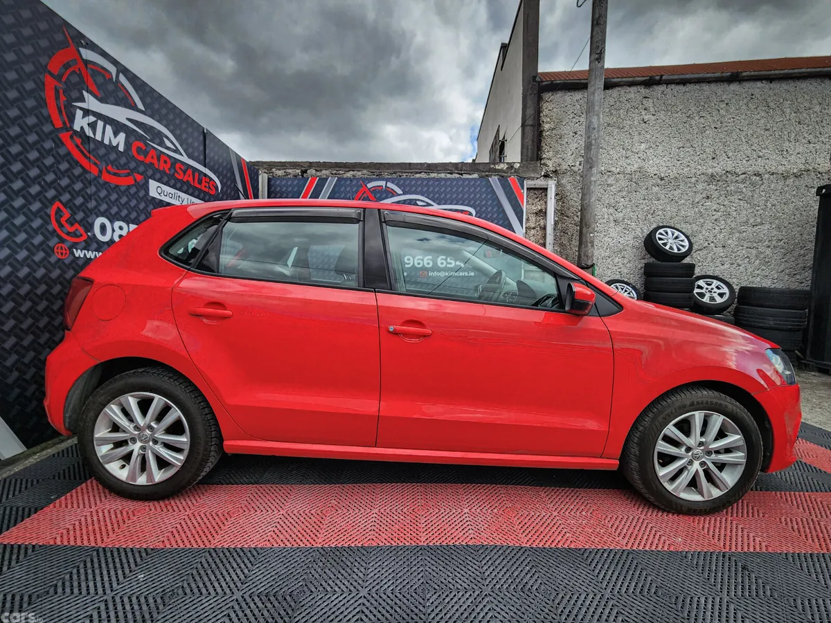Volkswagen Polo Hatchback, Petrol, 2016, Red